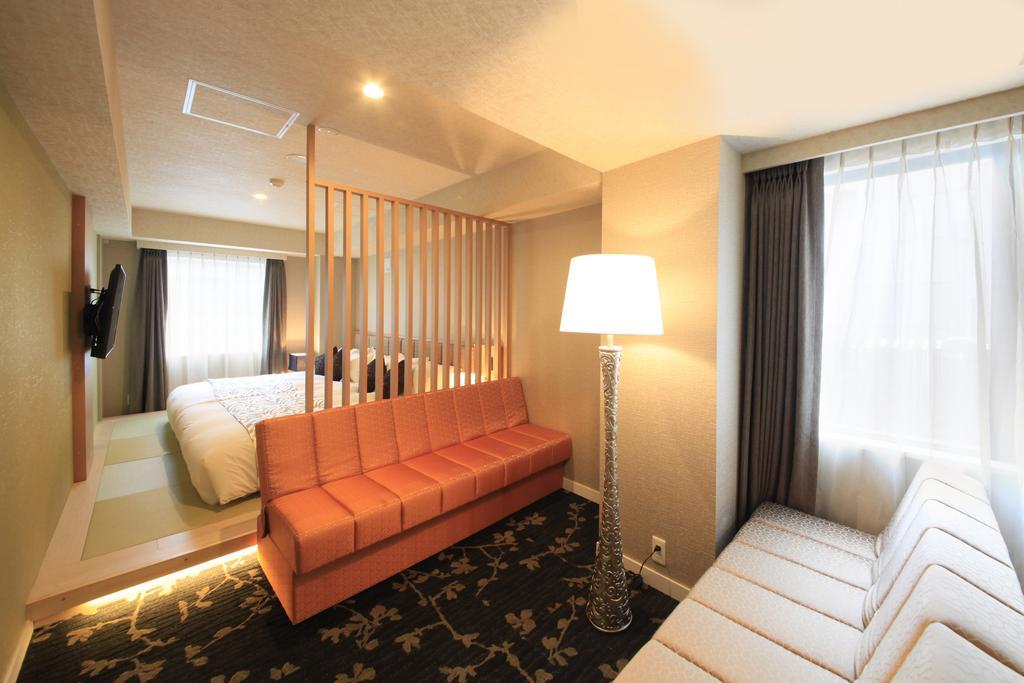 Centurion Hotel Grand Akasakamitsuke Station Tōkyō Extérieur photo