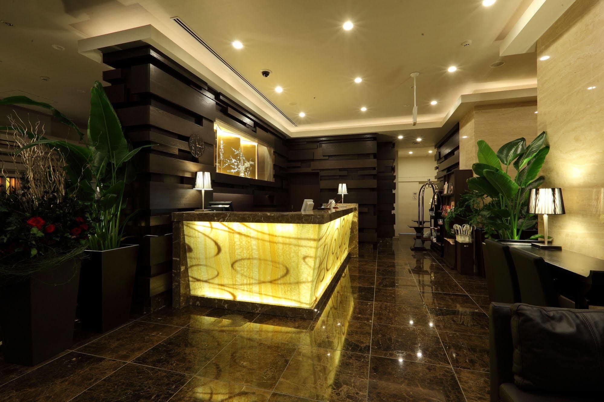 Centurion Hotel Grand Akasakamitsuke Station Tōkyō Extérieur photo